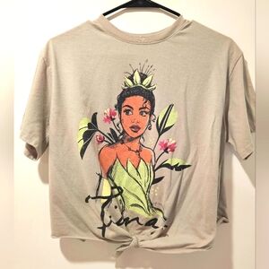 Disney Princess Tiana Cropped Tie Graphic Tee Size Medium